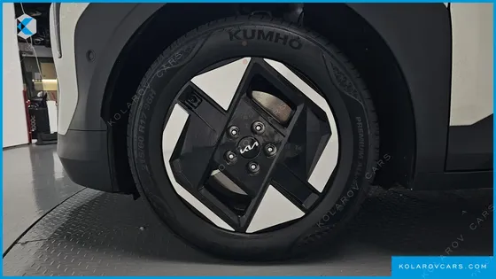 KIA EV3 STANDARD 2WD