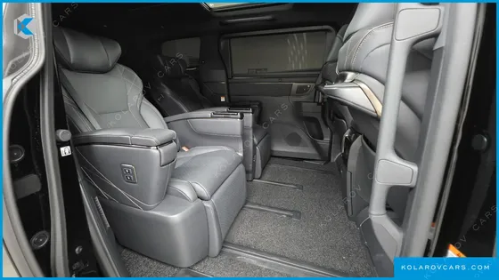 TOYOTA ALPHARD 2.5 HEV PREMIUM AWD