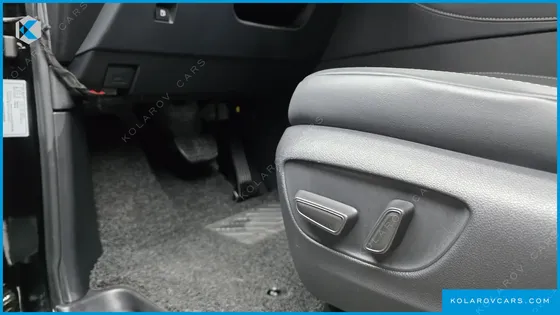 TOYOTA ALPHARD 2.5 HEV PREMIUM AWD