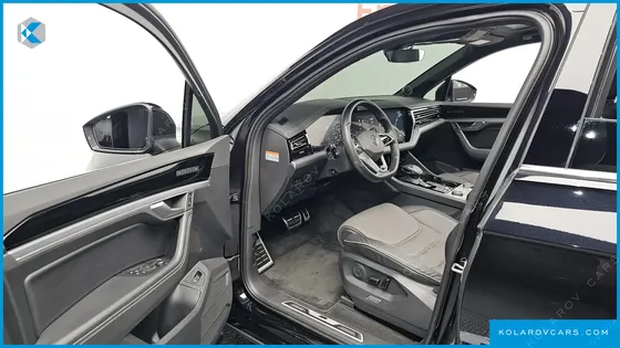 VOLKSWAGEN TOUAREG 3.0 TDI R-LINE