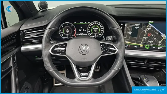 VOLKSWAGEN TOUAREG 3.0 TDI R-LINE