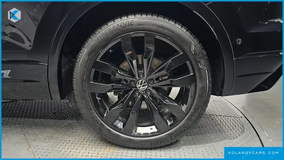 VOLKSWAGEN TOUAREG 3.0 TDI R-LINE