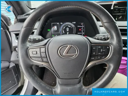 LEXUS UX 2.0 2WD