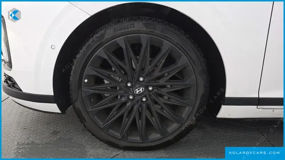 HYUNDAI GRANDEUR 2,5 GASOLINE 2WD
