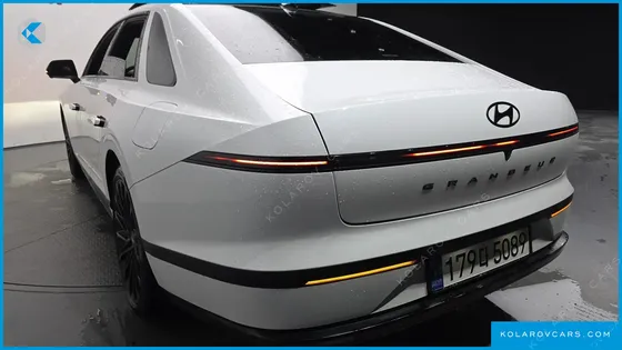 HYUNDAI GRANDEUR 2,5 GASOLINE 2WD