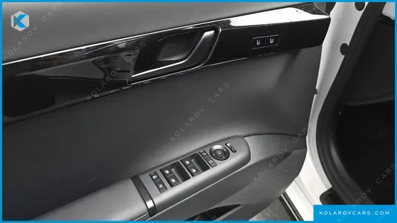 HYUNDAI GRANDEUR 2,5 GASOLINE 2WD