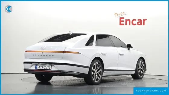 HYUNDAI GRANDEUR 2,5 GASOLINE 2WD