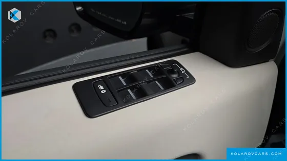 LAND ROVER DISCOVERY SPORT D150 S