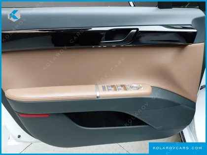 HYUNDAI GRANDEUR 2,5 GASOLINE 2WD