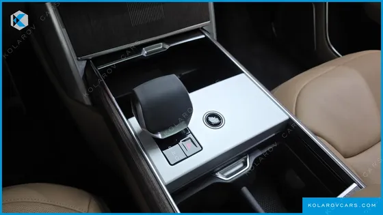 LAND ROVER RANGE ROVER P530 AUTOBIOGRAPHY