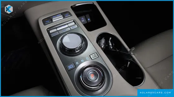 GENESIS GV70 2.5T GASOLINE 2WD