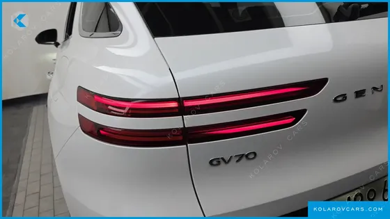 GENESIS GV70 2.5T GASOLINE 2WD