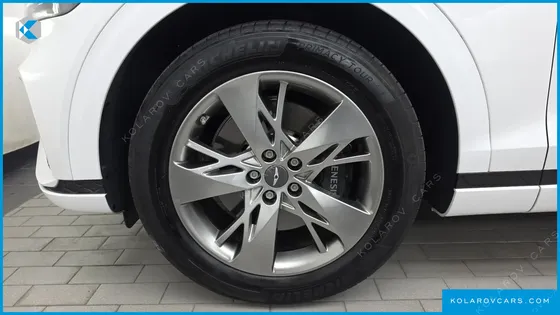 GENESIS GV70 2.5T GASOLINE 2WD