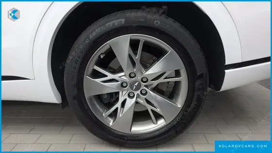 GENESIS GV70 2.5T GASOLINE 2WD