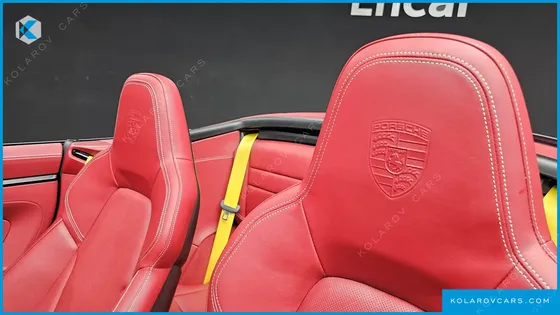 PORSCHE 911 CARRERA 4 GTS CABRIOLET