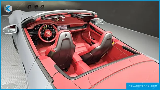 PORSCHE 911 CARRERA 4 GTS CABRIOLET