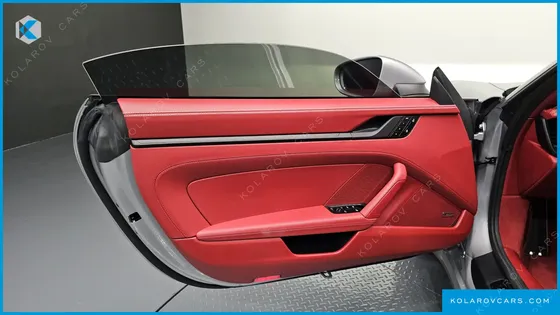 PORSCHE 911 CARRERA 4 GTS CABRIOLET