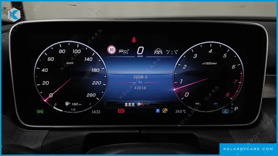 MERCEDES C-CLASS C300 4MATIC AVANTGARDE
