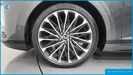 HYUNDAI GRANDEUR CALLIGRAPHY