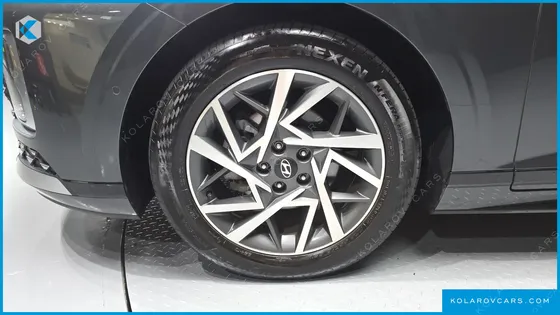 HYUNDAI GRANDEUR EXCLUSIVE