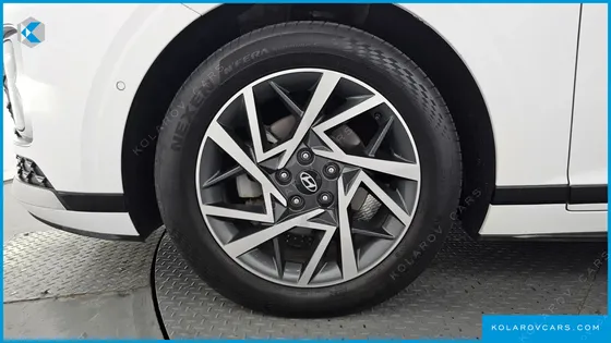 HYUNDAI GRANDEUR PREMIUM