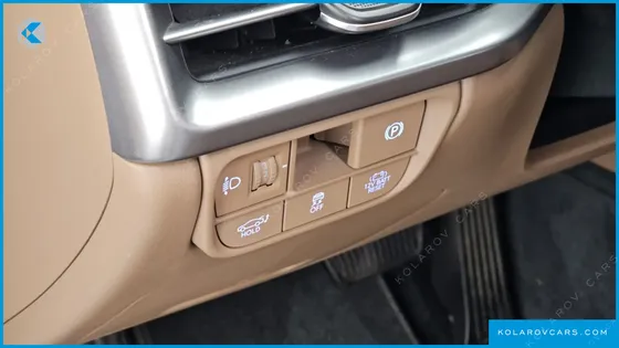 HYUNDAI GRANDEUR PREMIUM