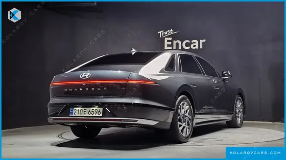 HYUNDAI GRANDEUR PREMIUM