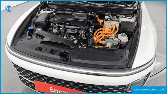 HYUNDAI GRANDEUR PREMIUM