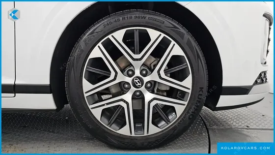 HYUNDAI GRANDEUR PREMIUM