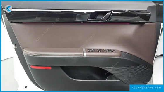 HYUNDAI GRANDEUR PREMIUM