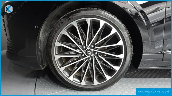 HYUNDAI GRANDEUR CALLIGRAPHY