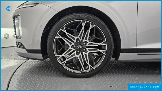 HYUNDAI GRANDEUR EXCLUSIVE