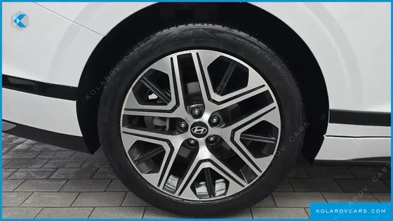 HYUNDAI GRANDEUR EXCLUSIVE