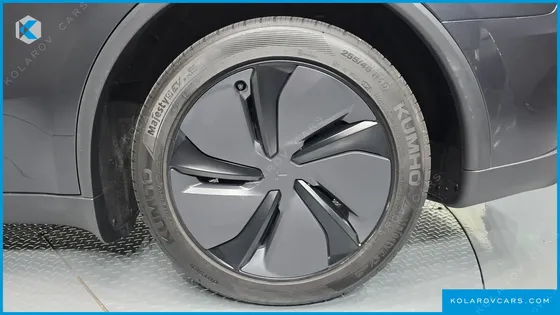 TESLA MODEL Y RWD
