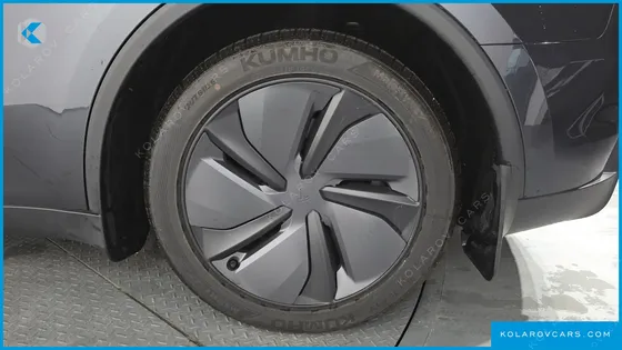 TESLA MODEL Y RWD