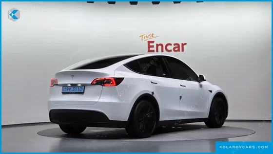TESLA MODEL Y RWD