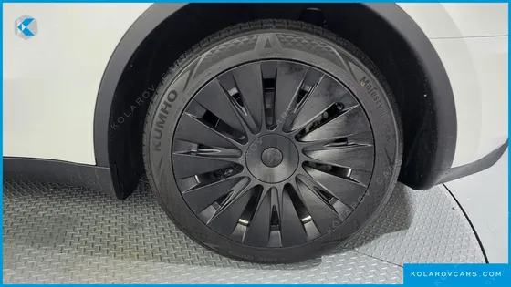 TESLA MODEL Y RWD