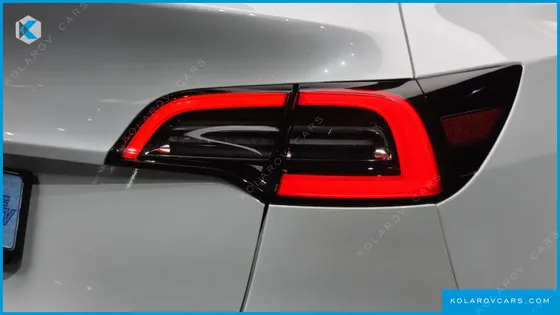 TESLA MODEL Y RWD