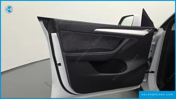 TESLA MODEL Y RWD