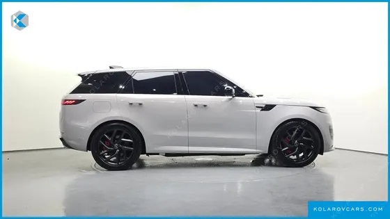 LAND ROVER RANGE ROVER SPORT P550E DYNAMIC HSE