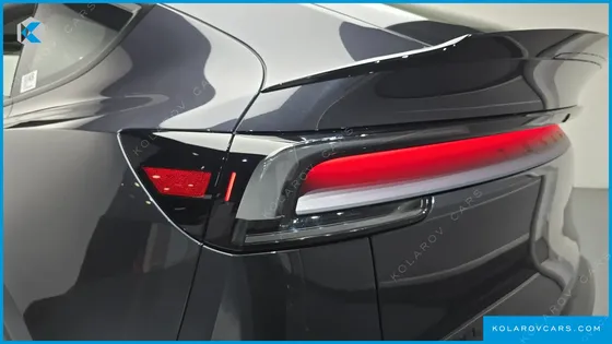 TESLA MODEL Y L LONG RANGE AWD