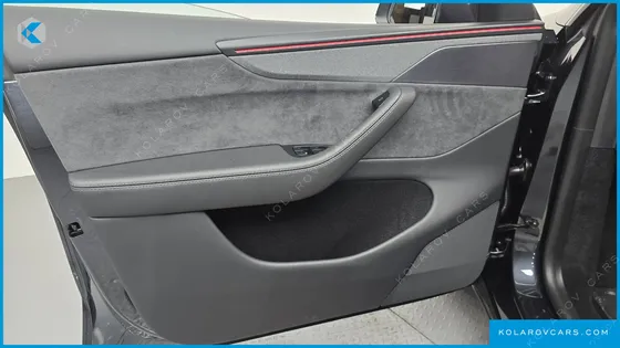 TESLA MODEL Y L LONG RANGE AWD