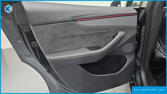 TESLA MODEL Y L LONG RANGE AWD