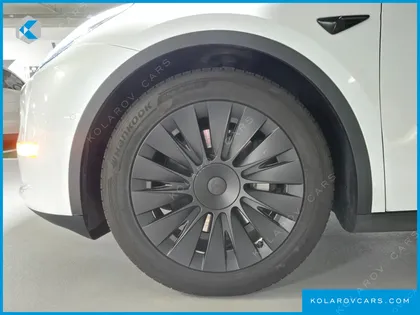TESLA MODEL Y LONG RANGE AWD