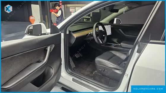 TESLA MODEL Y LONG RANGE AWD