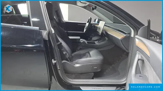 TESLA MODEL Y PERFORMANCE AWD