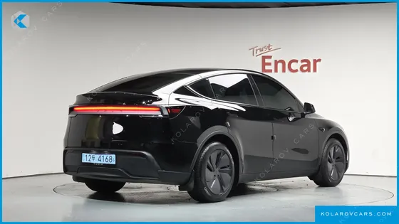 TESLA MODEL Y RWD