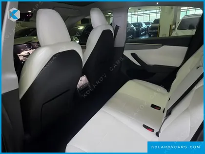 TESLA MODEL Y RWD