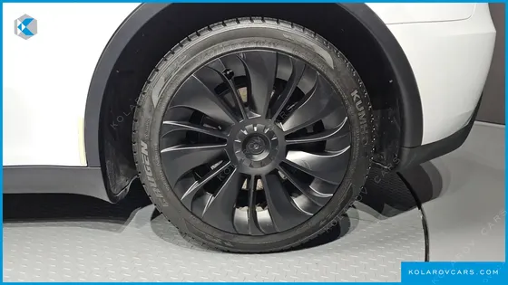 TESLA MODEL Y RWD
