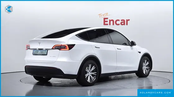 TESLA MODEL Y LONG RANGE AWD